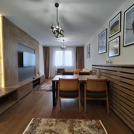 Trg Apartment *
